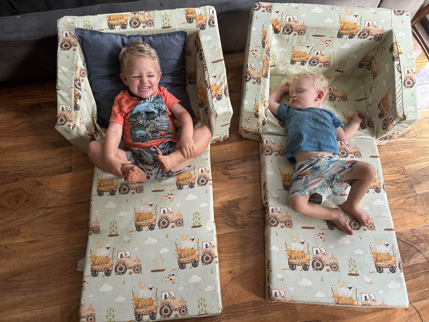 Kids Fold-Out Sofa