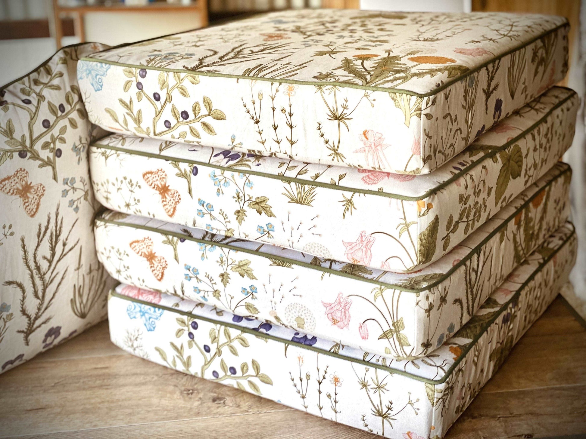 Cushions for yoga, reading, patio chairs, zabutons, Tatami cushions. Australian made! floor cushion Assassinsdesigns