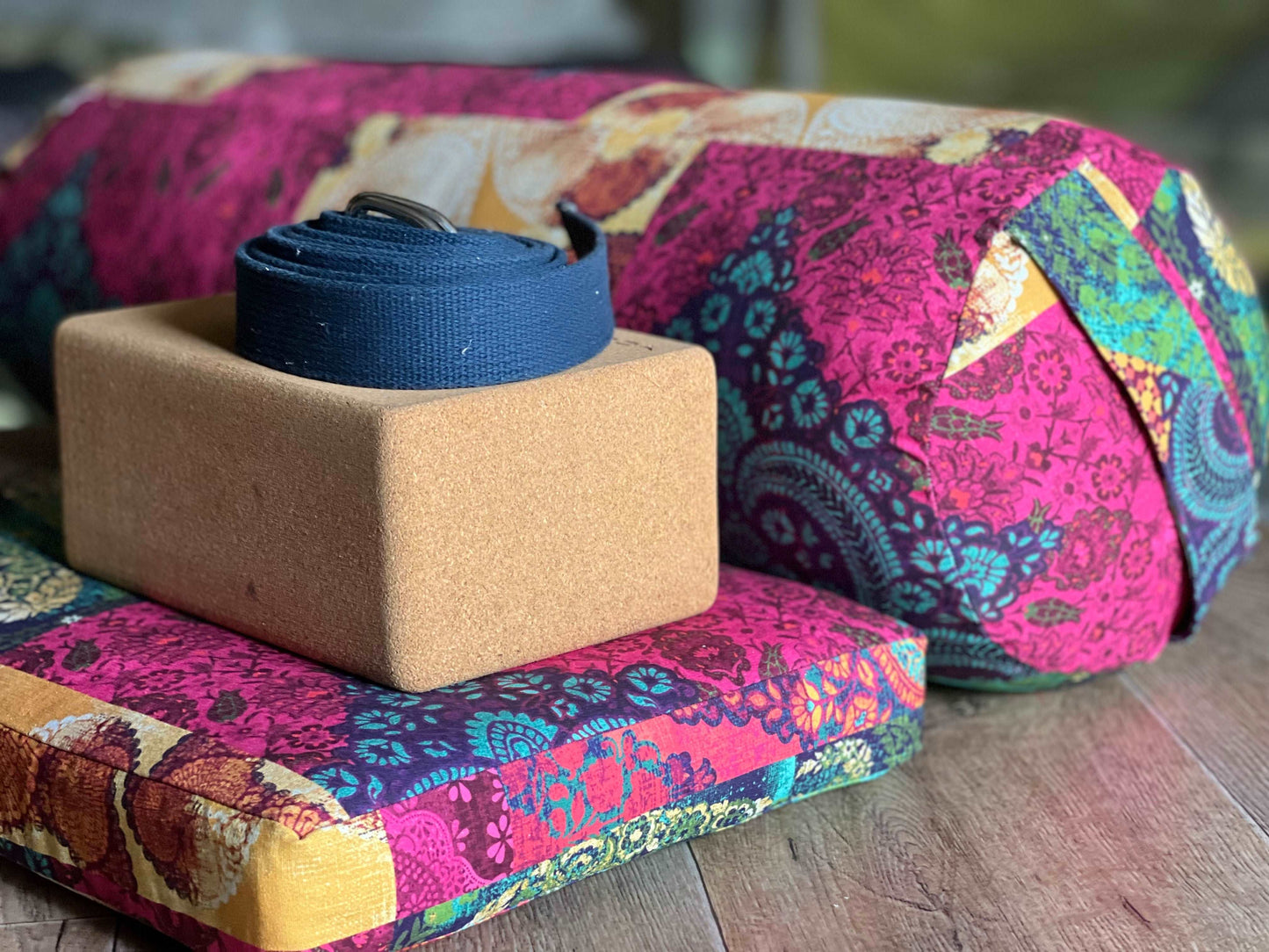 Yoga Bolster - Complete with zippered insert so you can control your level of comfort! Yoga Bolster Assassinsdesigns Paisley Knee cushion