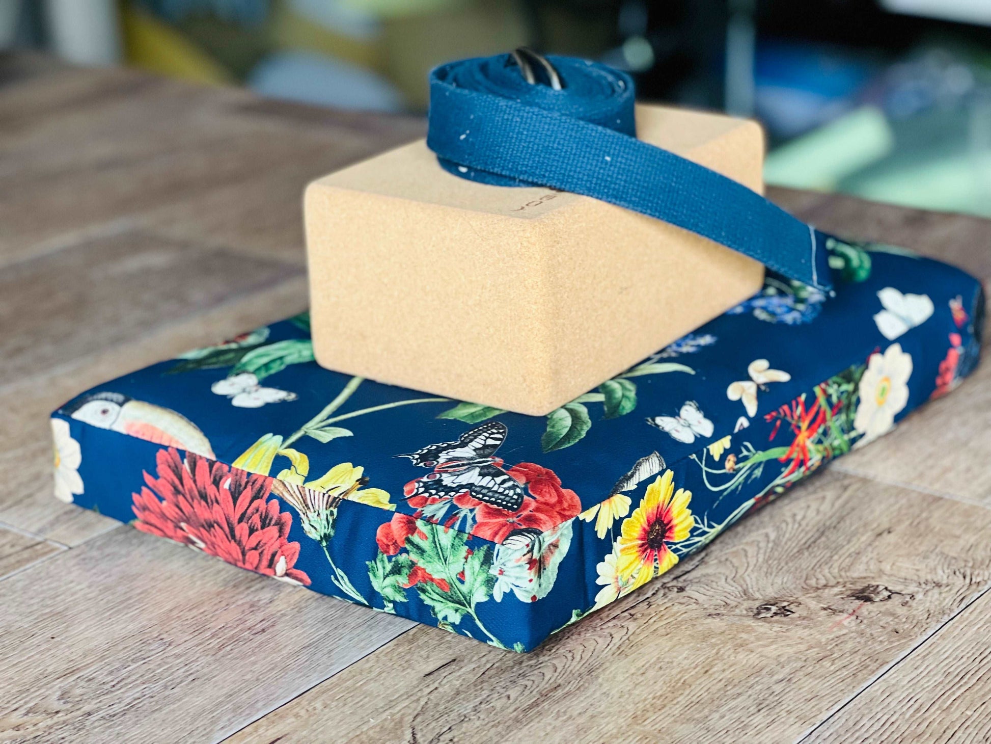 Yoga Bolster - Complete with zippered insert so you can control your level of comfort! Yoga Bolster Assassinsdesigns Wild Tuscany Knee cushion