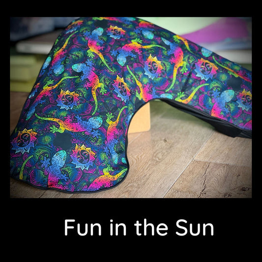 Fun in the sun - Boomerang Pillow Case