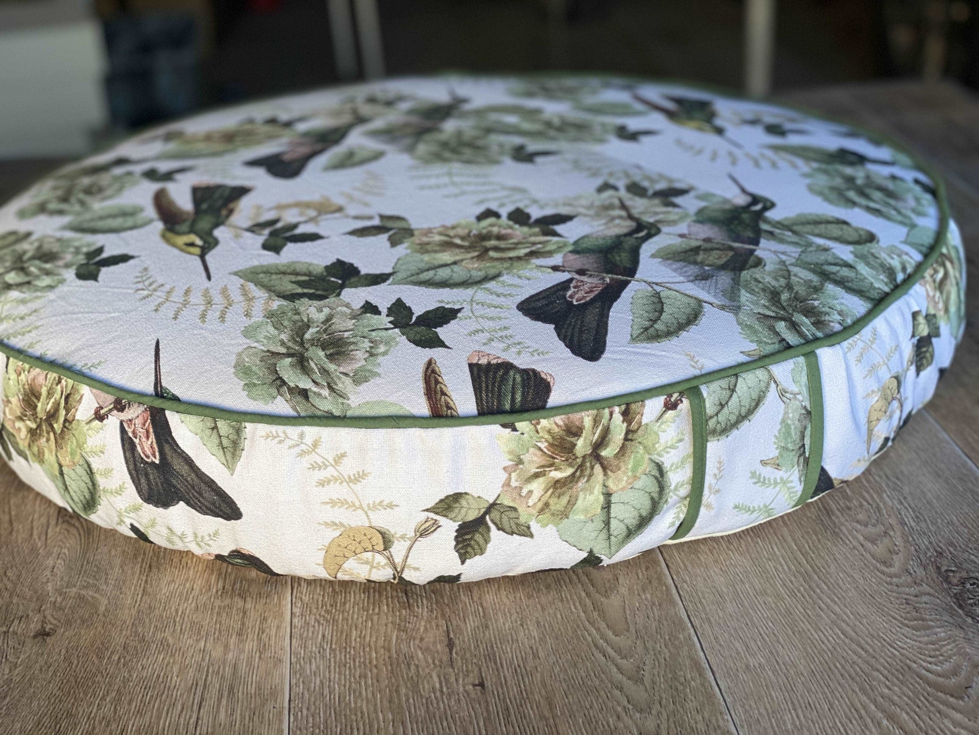 Cushions for yoga, reading, patio chairs, zabutons, Tatami cushions. Australian made! floor cushion Assassinsdesigns 50cm Round Harmony *NEW*